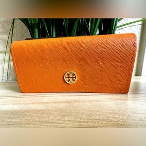 Tory Burch Sunglass Case 🧡